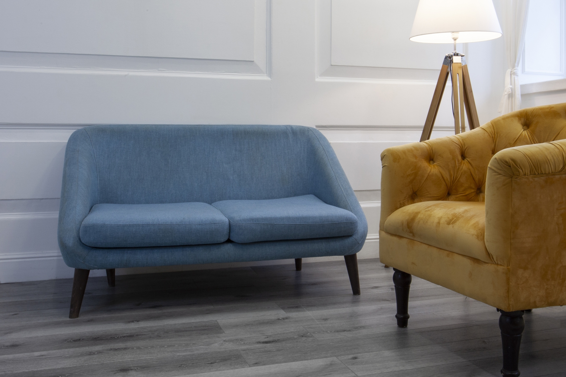 Усовершенствованная кварц-виниловая плитка «Damy Floor» Дуб Сильвер (1227*187*2,5 мм) — купить в Нягани