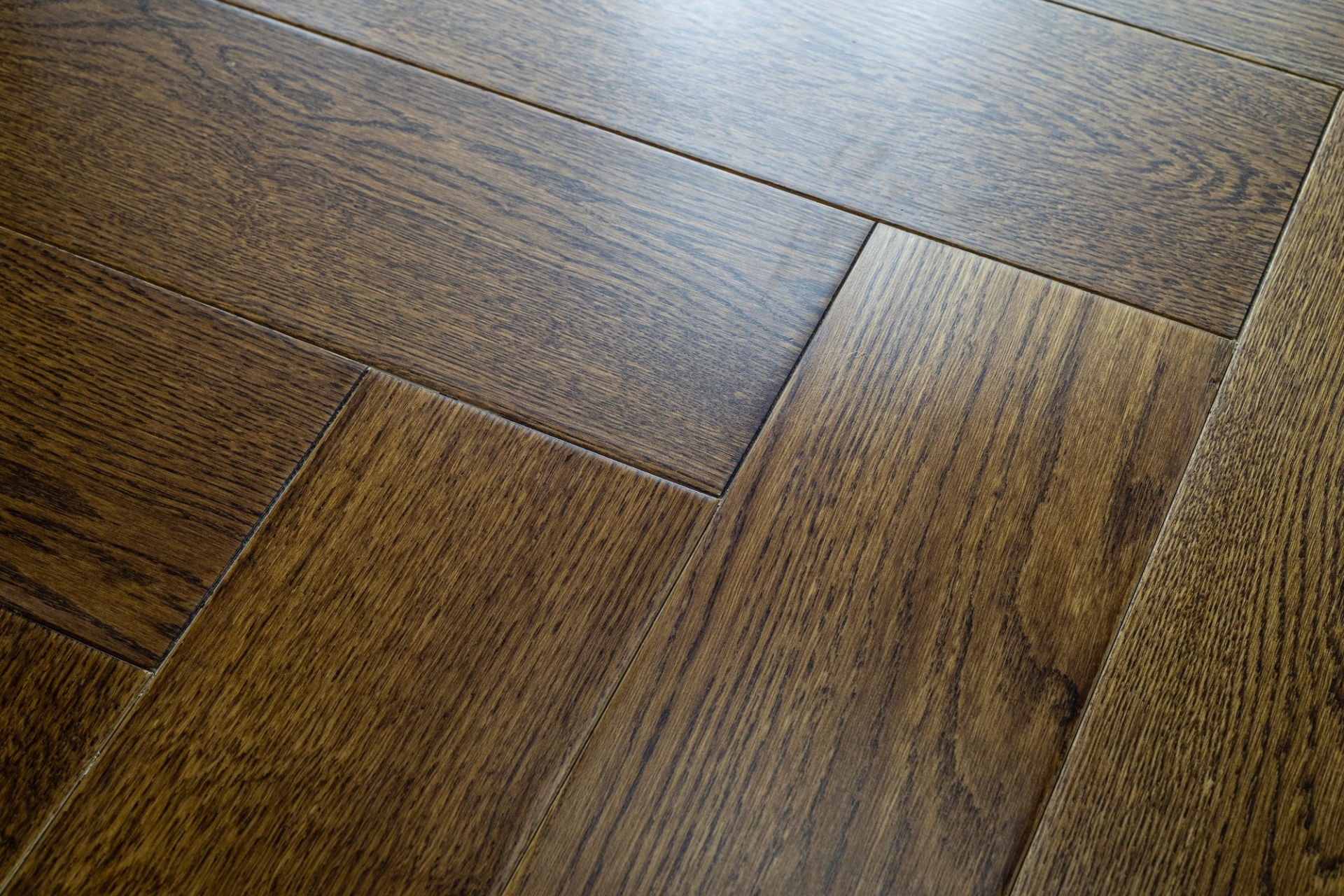 Инженерный паркет «Damy Floor» Ореховый (укладка елочкой) — купить в Нягани