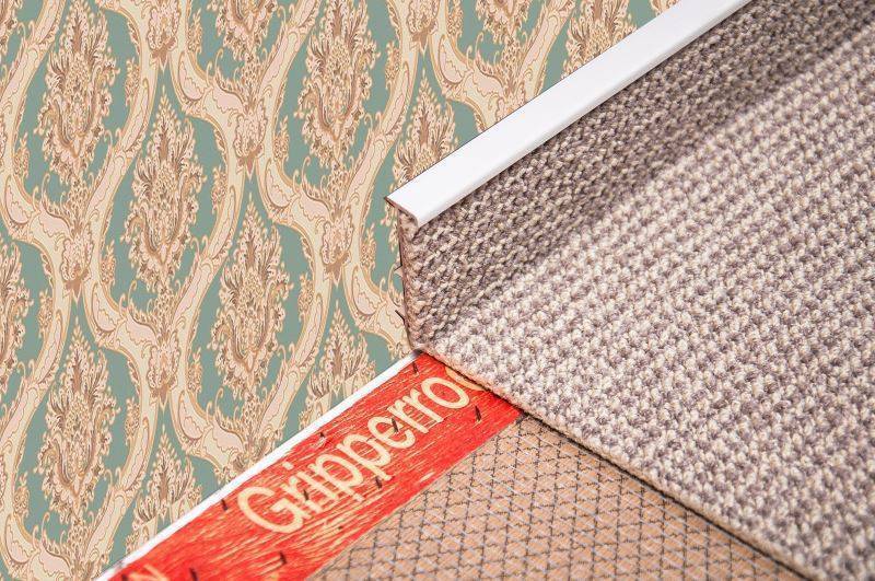 Плинтус для ковролина "Korner" Listwa светло-серый (2500*13,8*50 мм) — купить в Нягани